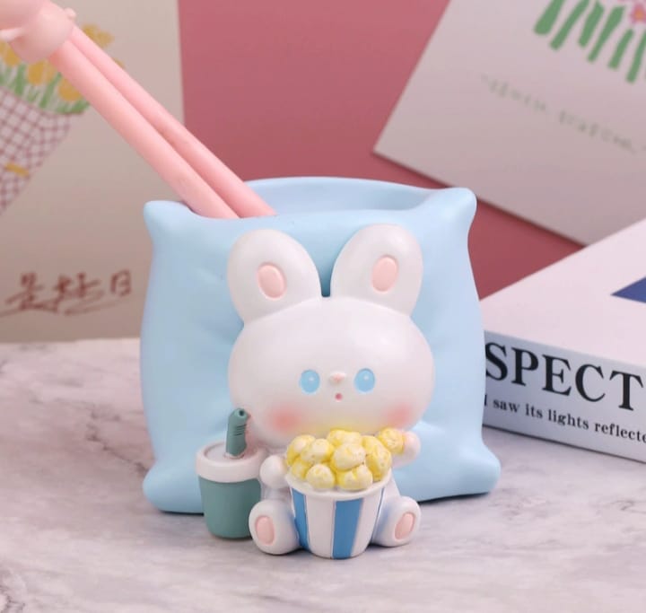 Bunny Bliss Resin Pen Holder - Adorable Desk Decor