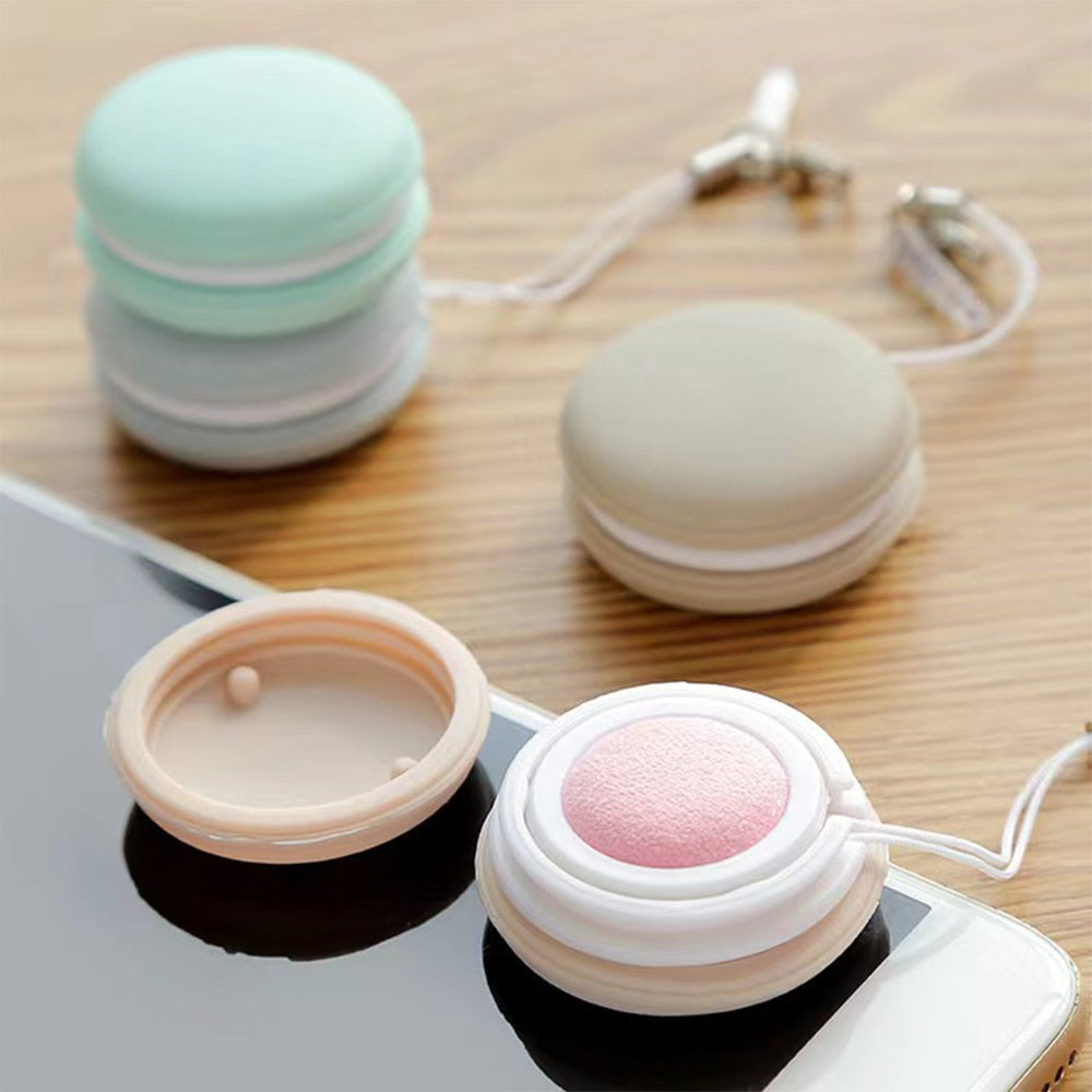 MacaroonMop: The Pocket Lens Cleaner