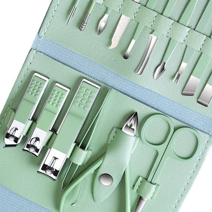 CandyClip: 16-piece Candy Green Nail Glam Kit