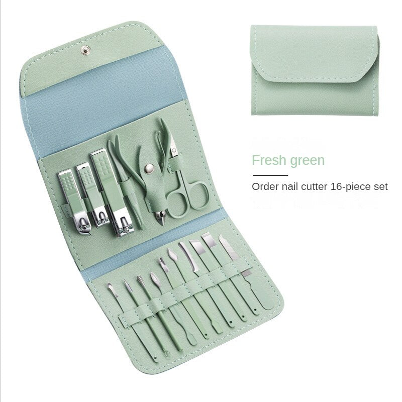 CandyClip: 16-piece Candy Green Nail Glam Kit