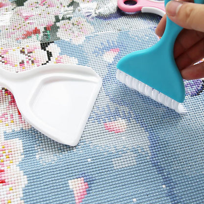 Diamond Shaped Cleaning Tool - ASSORTERD - Sold individually