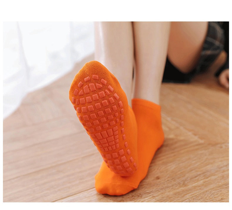 Buy Anti Slip Yoga Socks from Funkyshop24, the Best online shopping website in India, Best Quality, Best Price, Fast Delivery. Visit www.funkyshop24.com