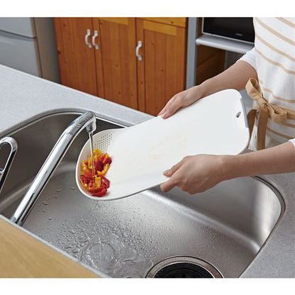 Drainer Integrated Cutting Board