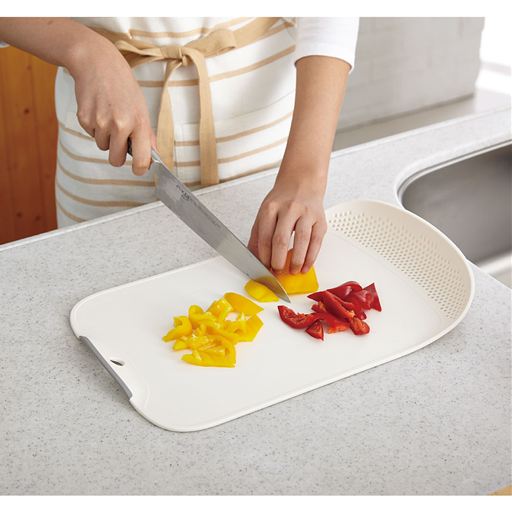 Drainer Integrated Cutting Board