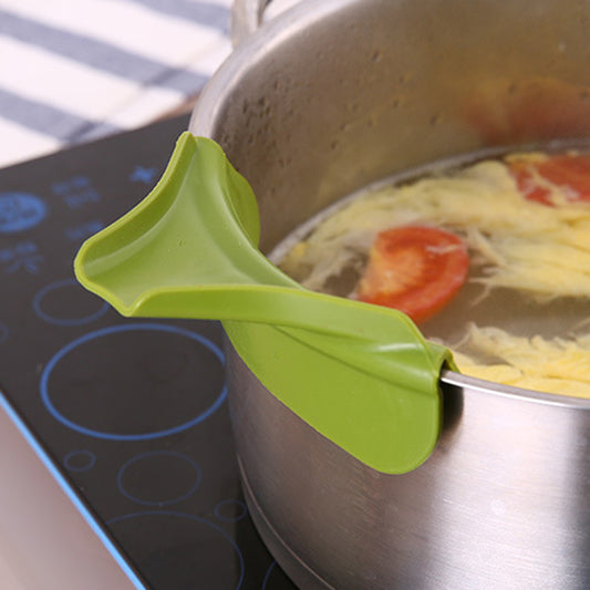 Silicone Soup Pourer