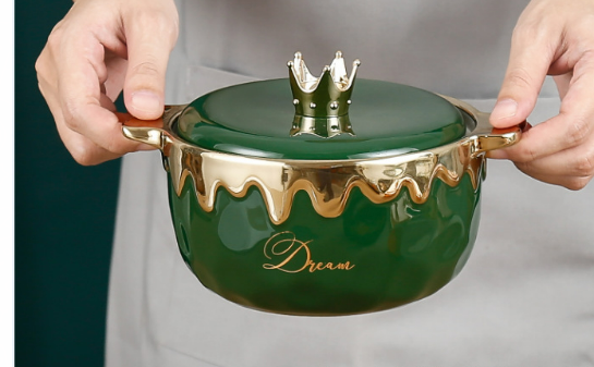 Ceramic Casserole With Crown Lid