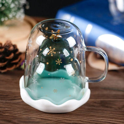 Double walled Christmas tree mug with silicon lid