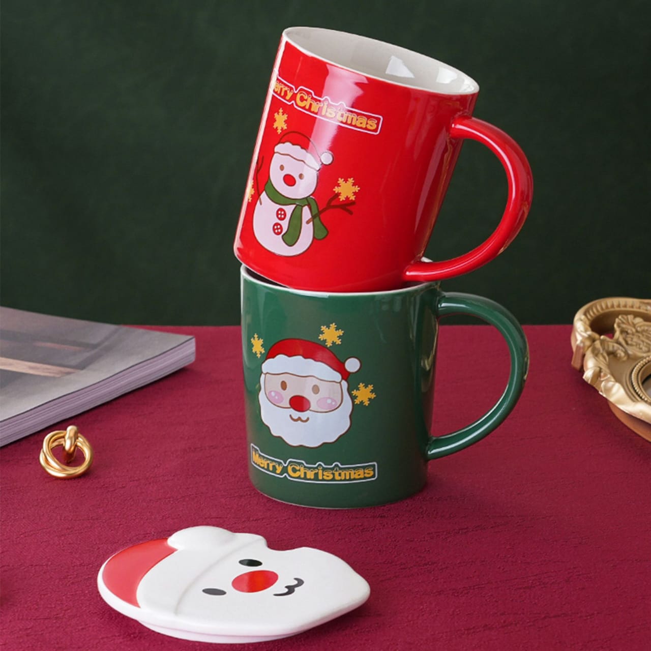 Santa print ceramic mug with santa lid and spoon