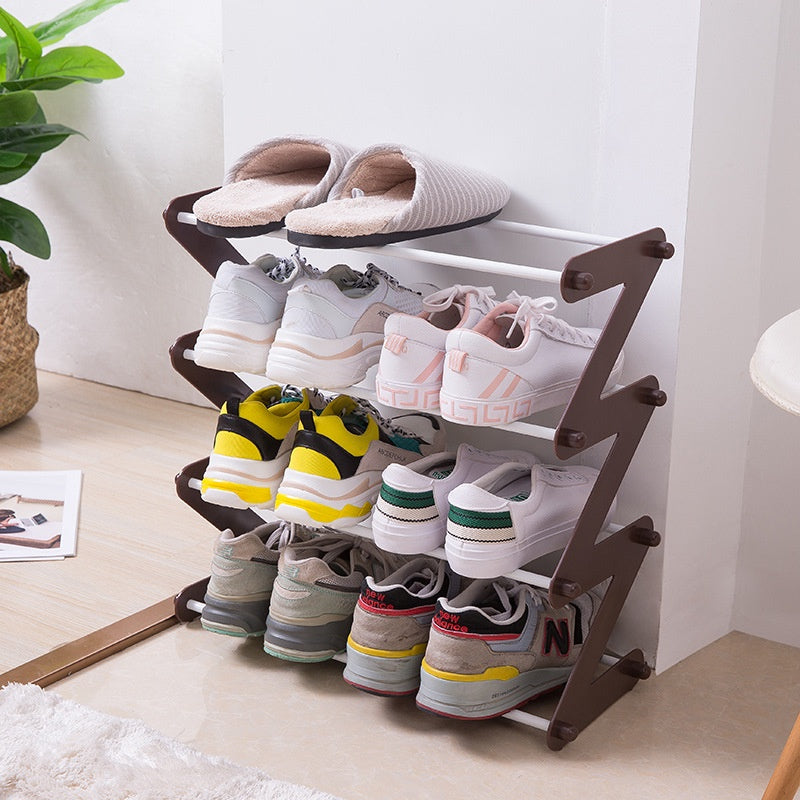 Multi-layer simple Z-shaped shoe rack